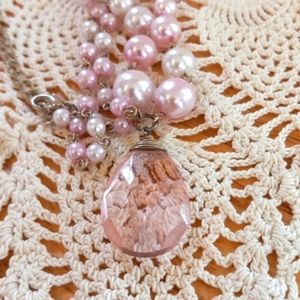 Beautiful Pink/White Pearl & Crystal Necklace Set